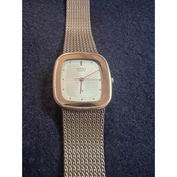 Vintage Citizen Quartz Ladies Dress Watch Womens Wristwatch Gold Tone Chainmail - Picture 7 of 7